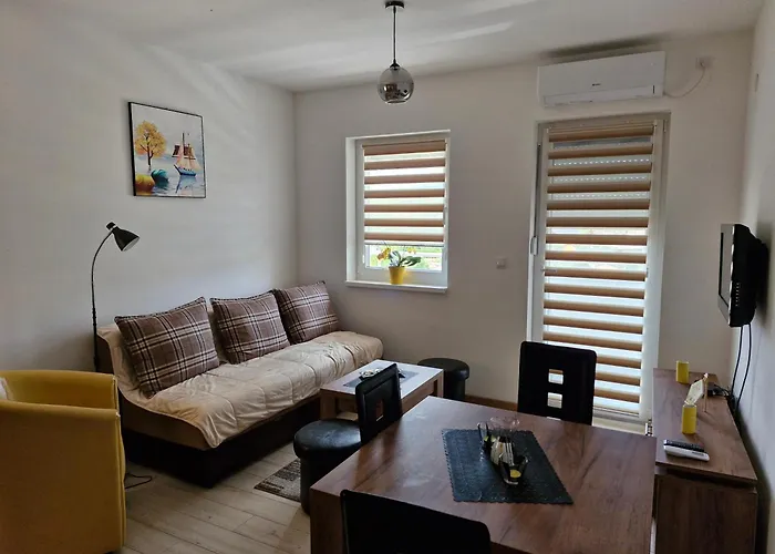 Curcic 1 סוקו בניה